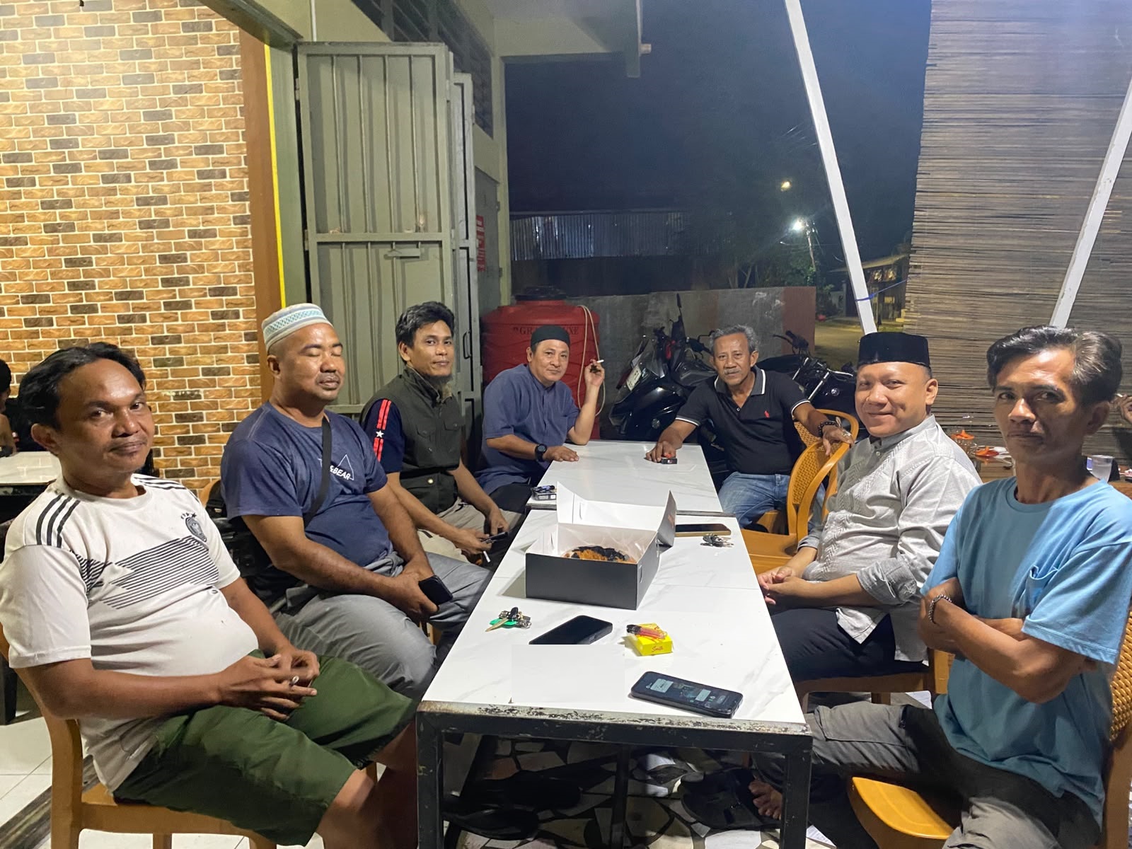 Secangkir Kopi, Sejuta Gagasan: Kebersamaan Lurah dan RT/RW Lembang Menguatkan Sinergi Membangun Kelurahan